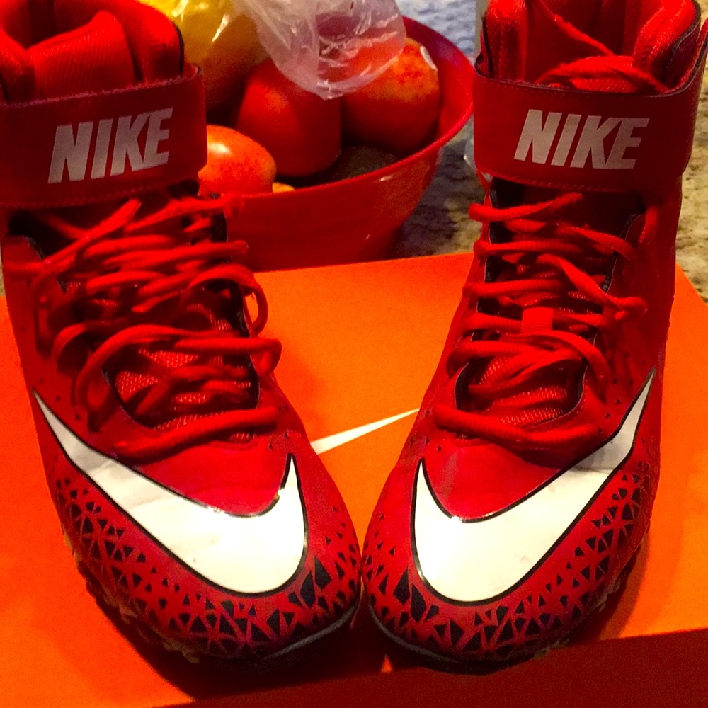 Nike football cleats size 6